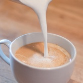 latte-pour