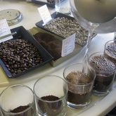 pours